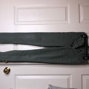 green high wasted jeans